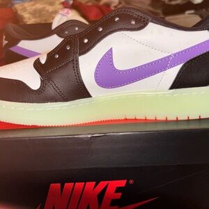 Jordan Air Retro Low OG Black and Red